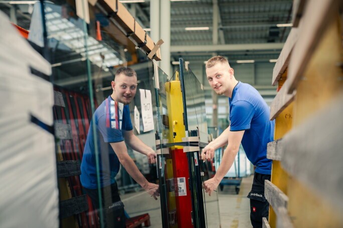 LogistikeIn EFZ 100% (m/w/d), 1. Bild